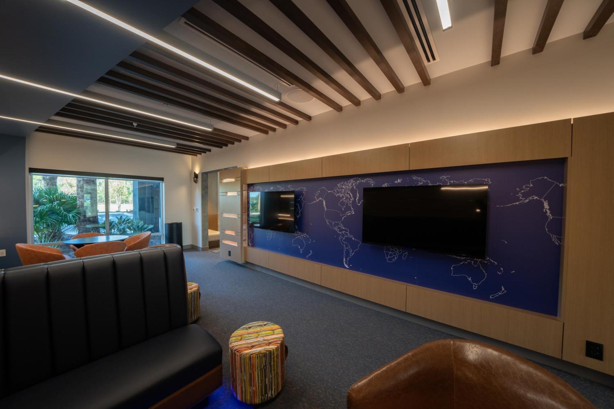 Holiday Inn Express & Suites Fort Walton Beach - Eglin Area By Ihg 外观 照片