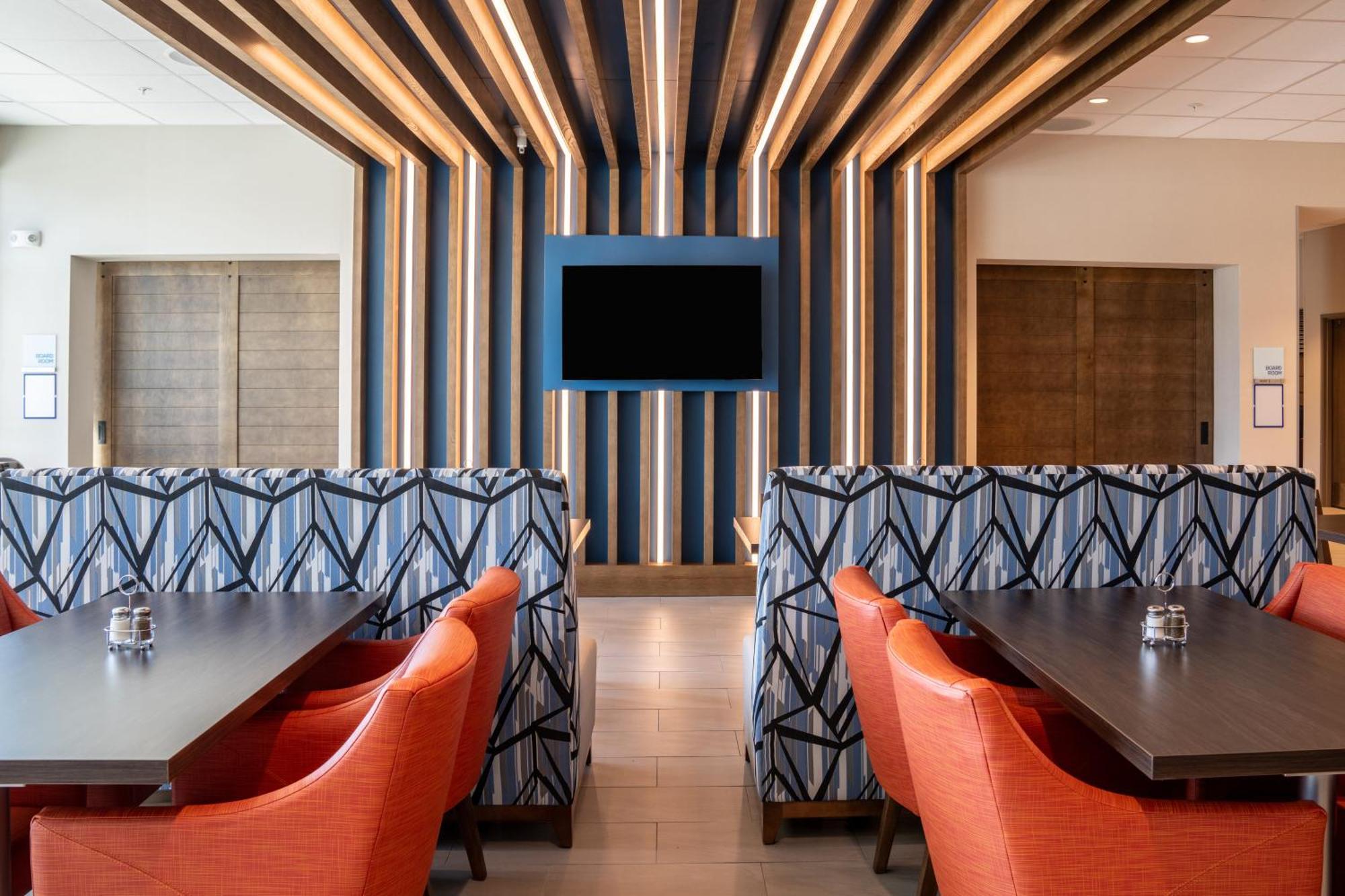 Holiday Inn Express & Suites Fort Walton Beach - Eglin Area By Ihg 外观 照片